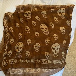 Alexander McQueen skull scarf